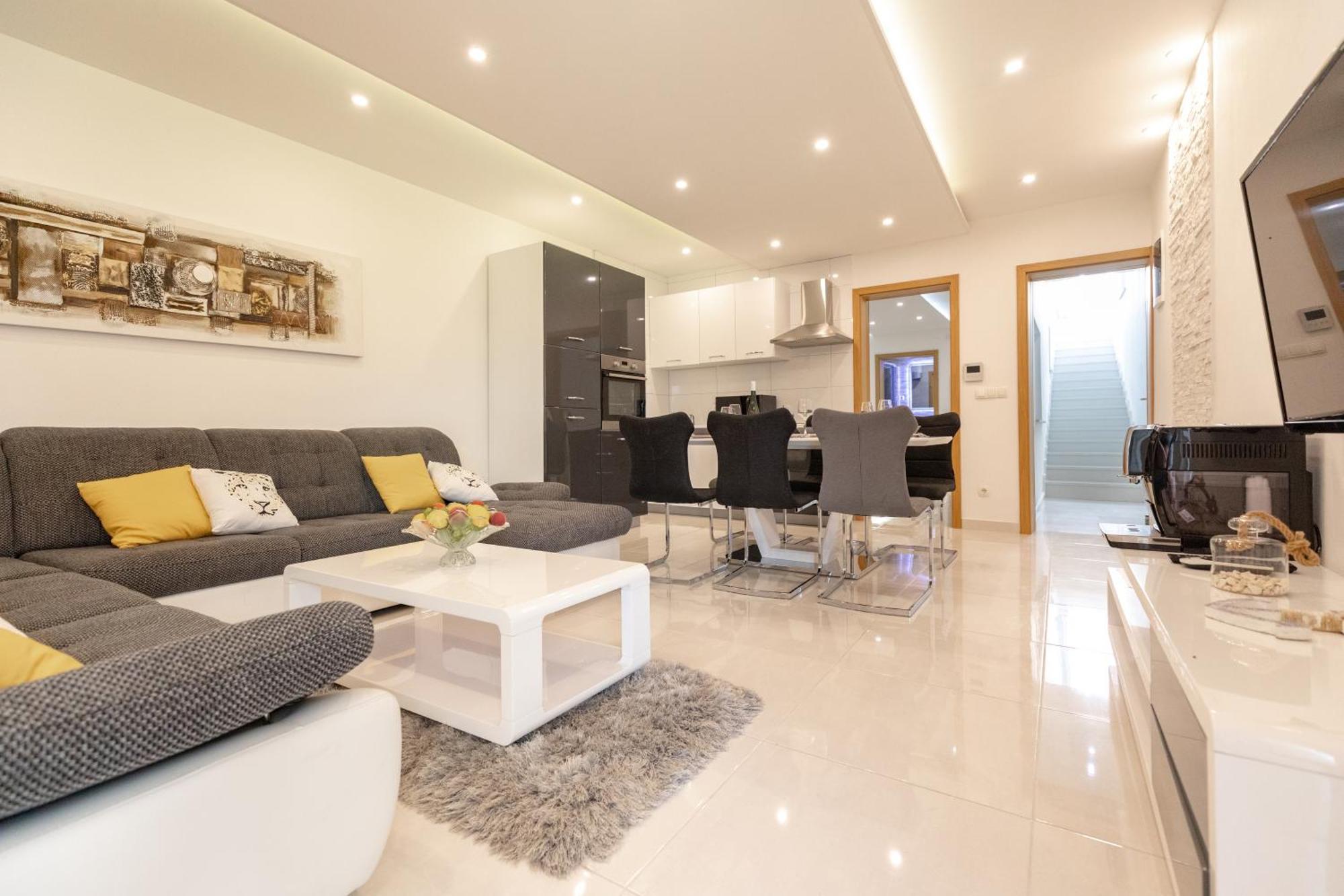 Luxury Apartment Aria Trogir Exterior photo