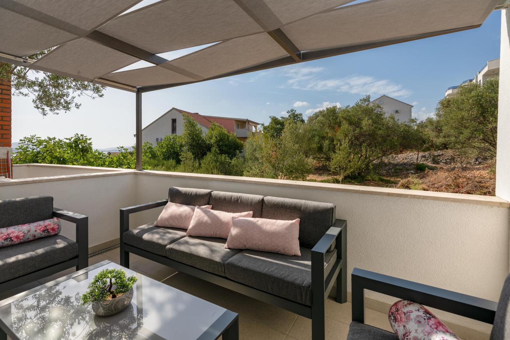 Luxury Apartment Aria Trogir Exterior photo